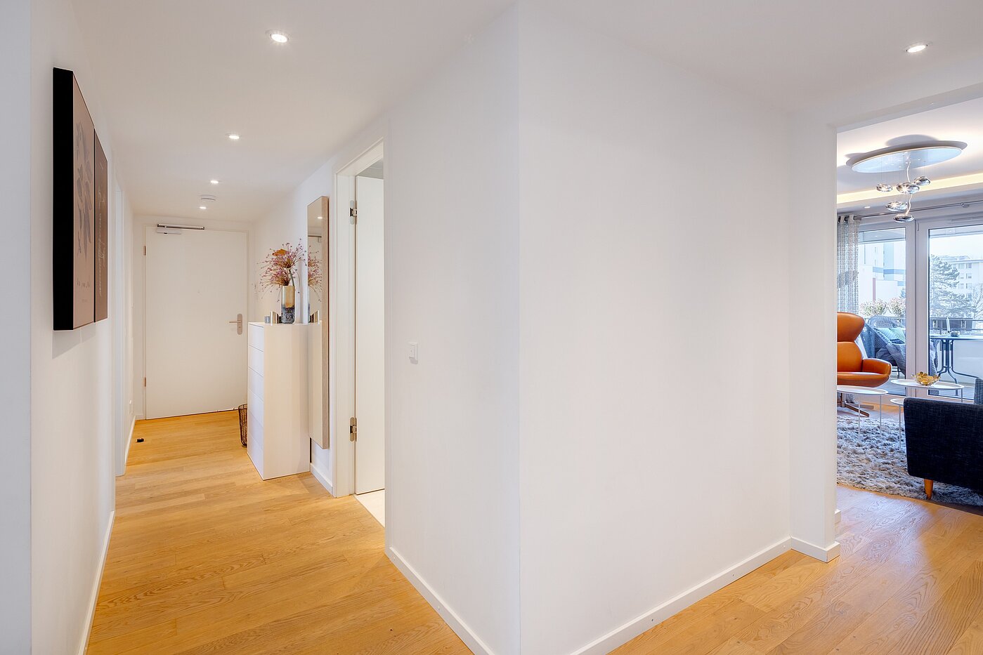 Appartamento a 4 camere | München-Bogenhausen | 70380 | Flur Blickrichtung Eingang