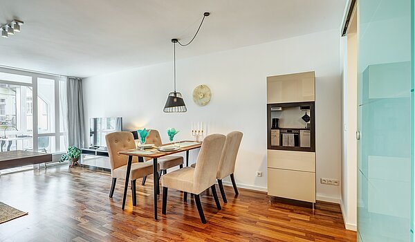 Appartamento a 2 camere | München-Schwabing | 70434 | ...und Esstisch