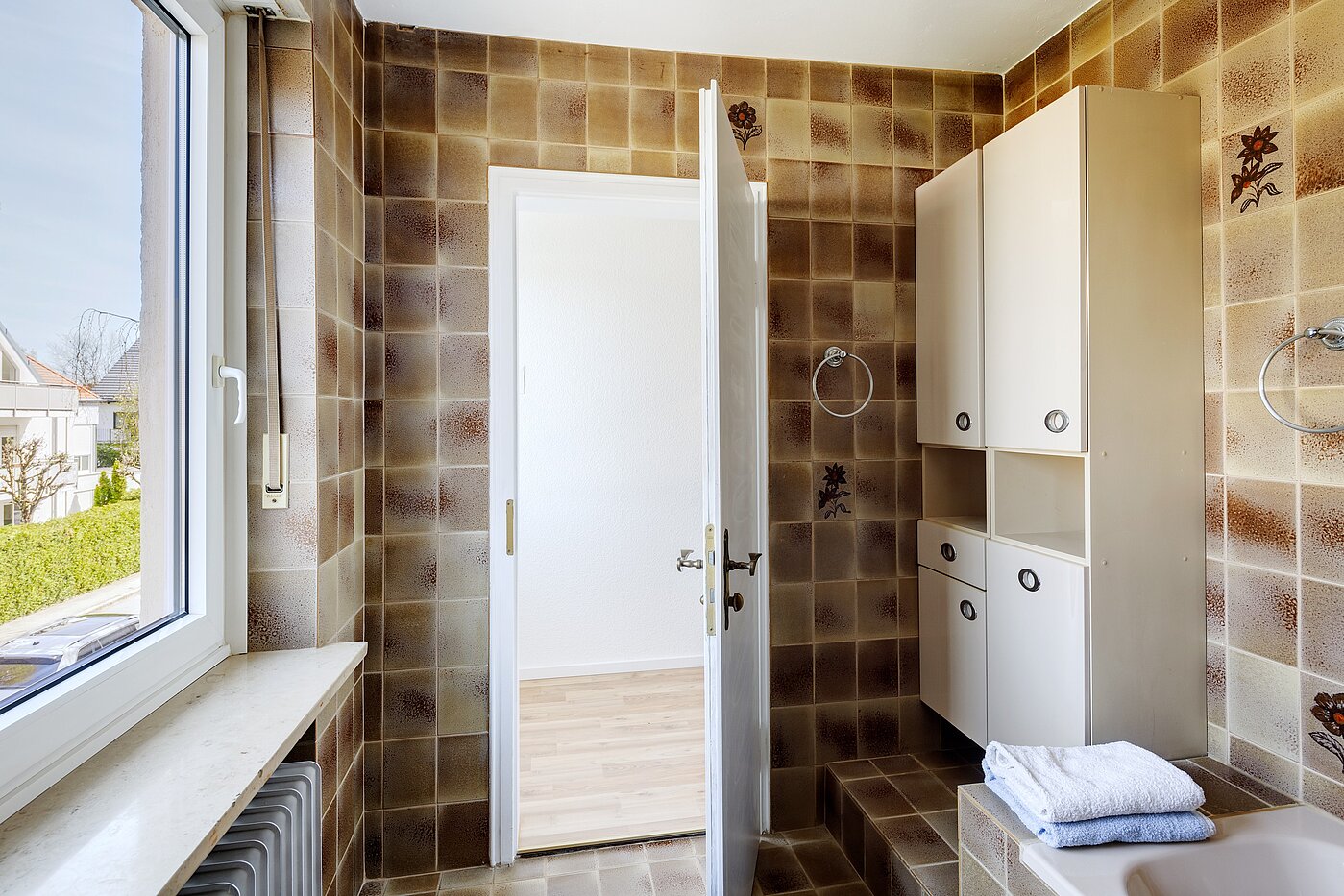 Casa bifamiliare a 4 camere | München-Solln | 70120 | Badezimmer Im Obergeschoss