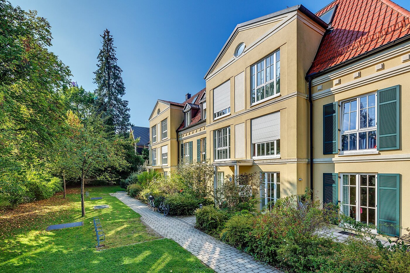 Appartamento a 3 camere | München-Solln | 1809D8 | Gebäuderückseite