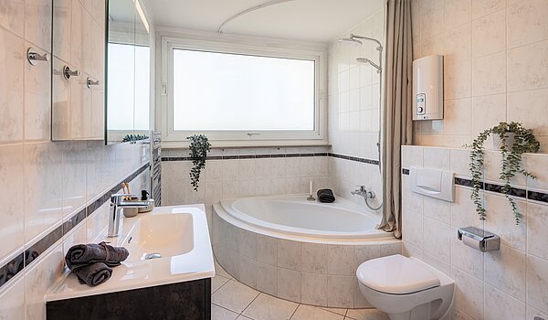 Terrassenwohnung a 3 camere | München-Berg am Laim | 704511 | Badezimmer