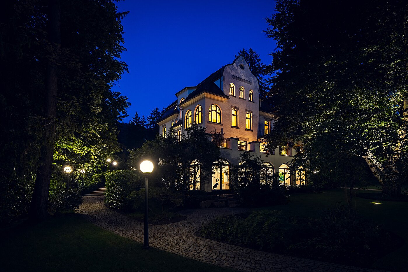 Villa a 9 camere | Reutlingen | 70231 | Villa bei Nacht