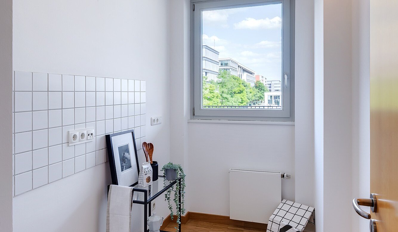 Appartamento a 2 camere | München-Schwanthalerhöhe | 2206ML11 | Blick in die Küche...