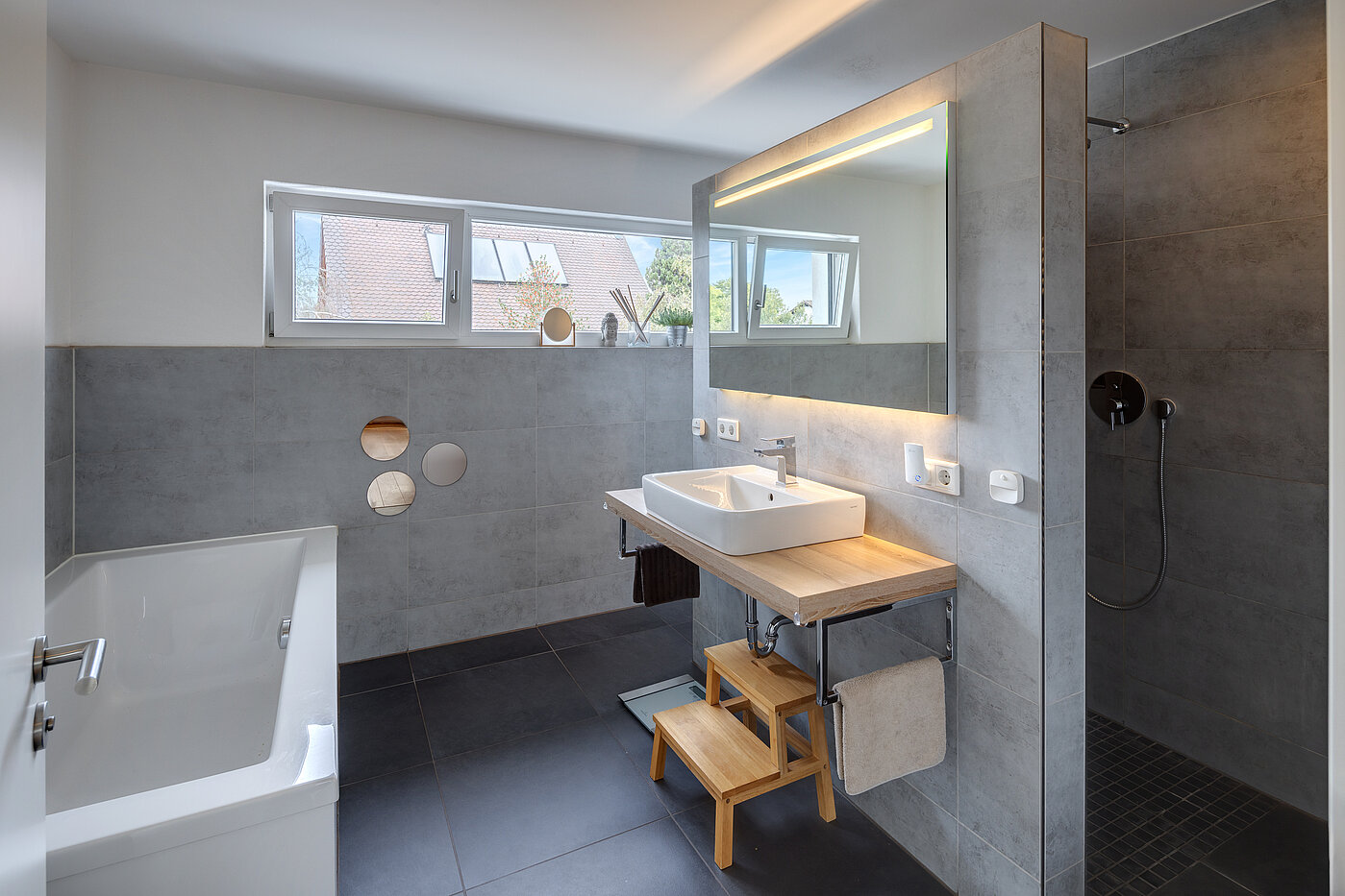 Casa bifamiliare a 5 camere | München-Aubing | 70162 | Bad mit Badewanne...