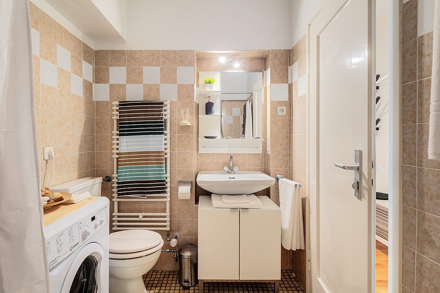 Appartamento a 2 camere | München-Maxvorstadt | 70398 | Badezimmer