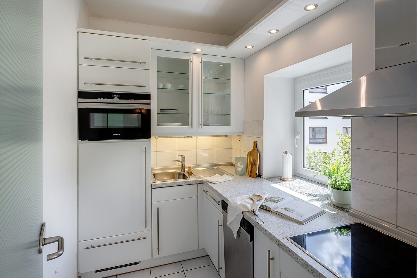 Appartamento a 1 camera | München-Maxvorstadt | 2206ML5 | Helle Küche mit...