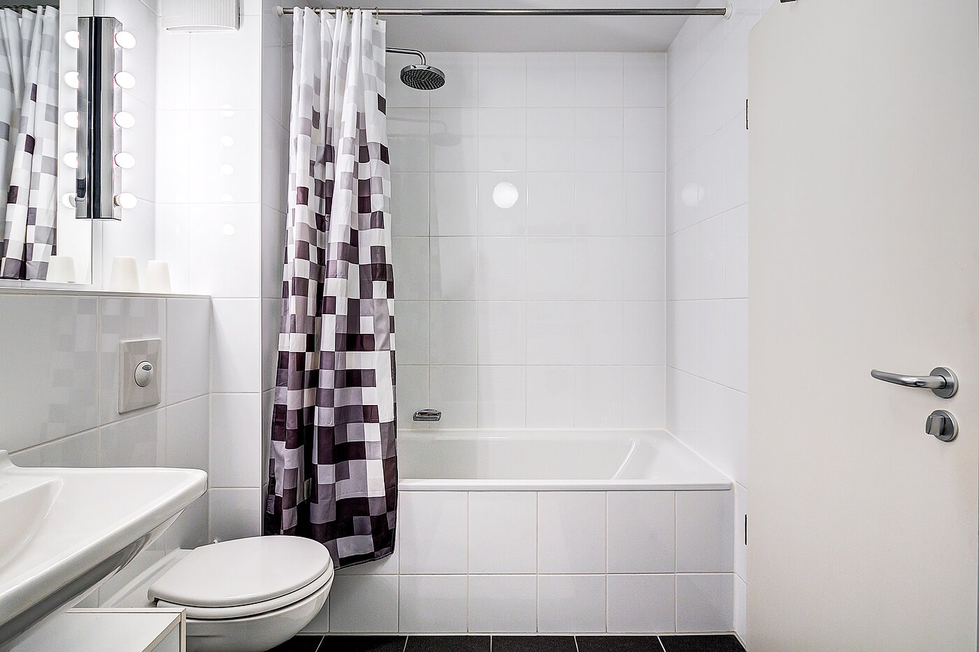 Appartamento a 2.5 camere | 70020 | Modernes Bad...