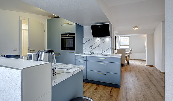 Appartamento mansardato a 4.5 camere | München-Ludwigsvorstadt | 70461 | Wohnen / Essen