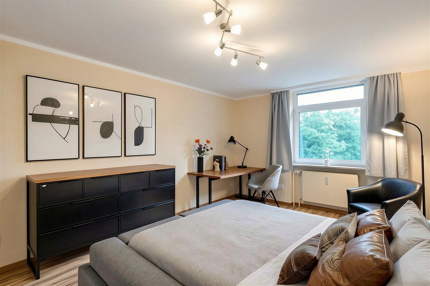 Appartamento a 4 camere | München-Aubing | 70276 | KI-generiertes Möblierungsbeispiel