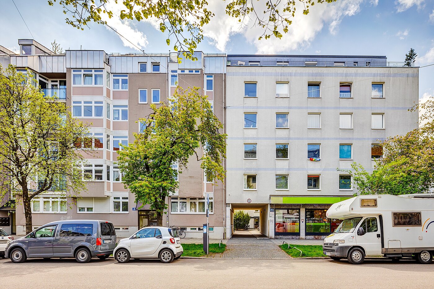 Appartamento a 2.5 camere | München-Nymphenburg | 2204ML61 | Ansicht von der Straße