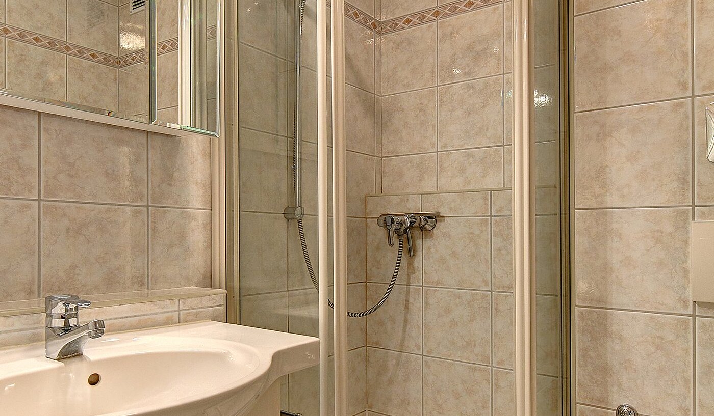 Appartamento a 2 camere | Unterschleißheim | 1711ML1 | Duschbad