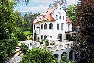 Reutlingen: Villa in stile guglielmino - vivere nel parco