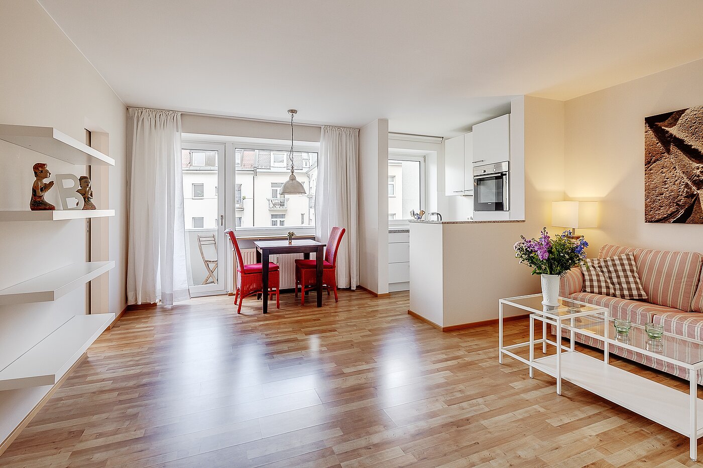 Appartamento a 1.5 camere | München-Schwanthalerhöhe | 2211ML8 | Großzügiger Wohn-/Essbereich