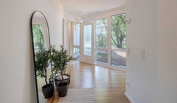 Appartamento al piano terra a 2 camere | München-Laim | 70464 | Diele mit Zugang...