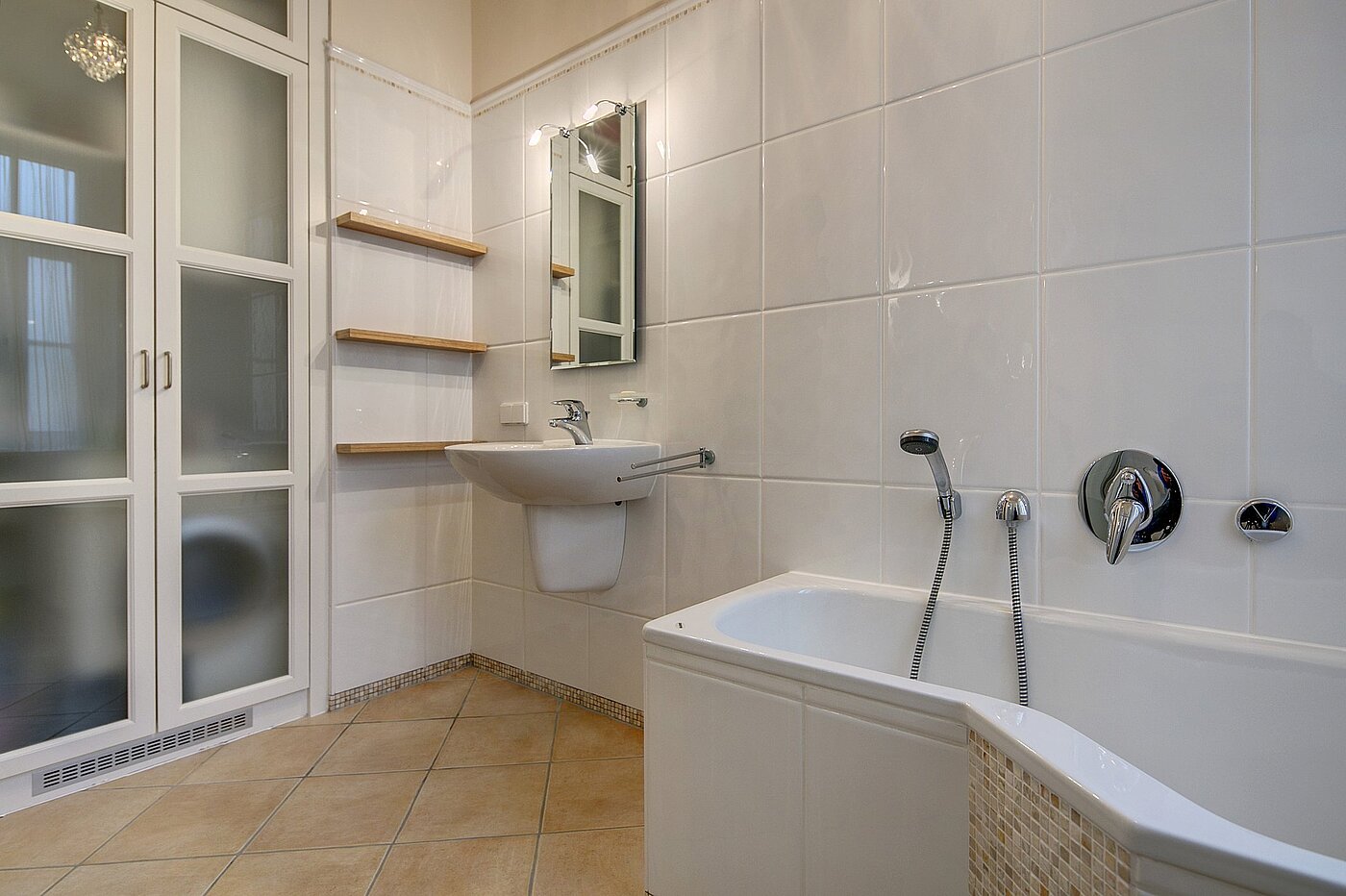 Appartamento a 3 camere | München-Ludwigsvorstadt | 1905ML1 | ...und Badewanne