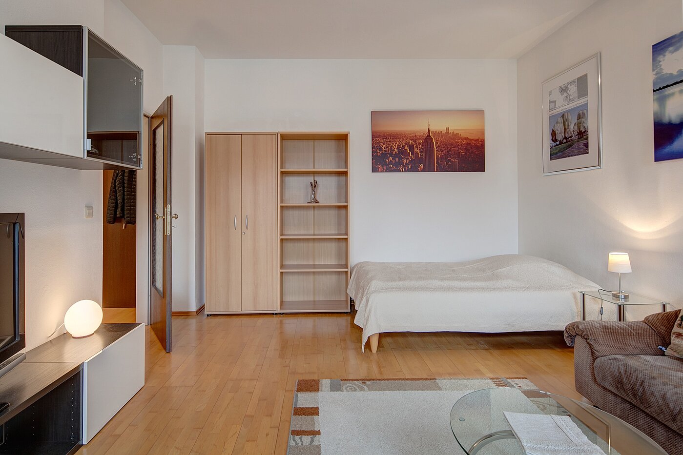 Appartamento a 1 camera | München-Schwabing | 2111ML3 | Blick in Richtung Bett