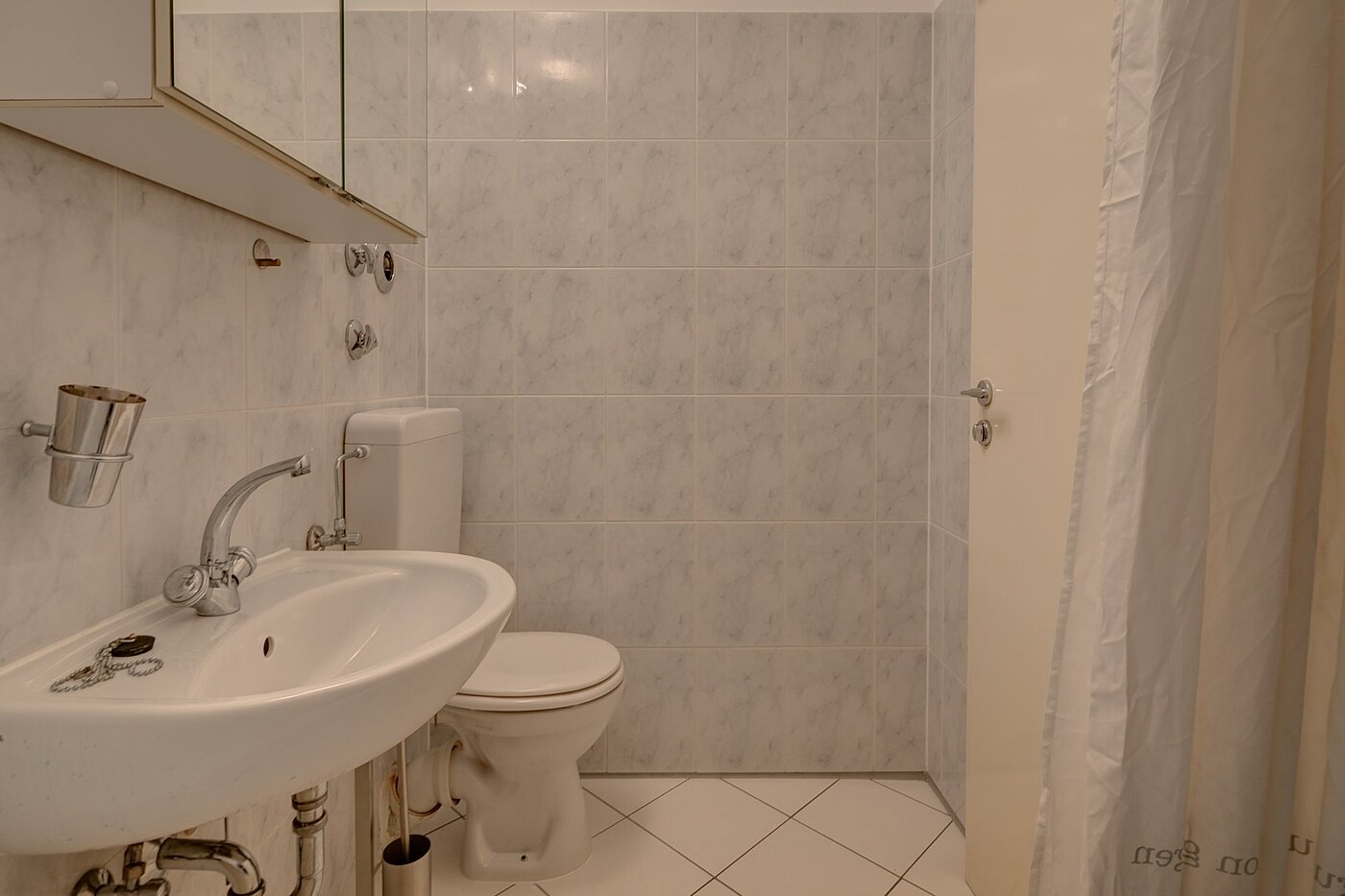 Piano rialzato a 1 camera | München-Neuhausen | 1911ML10 | mit Badewanne