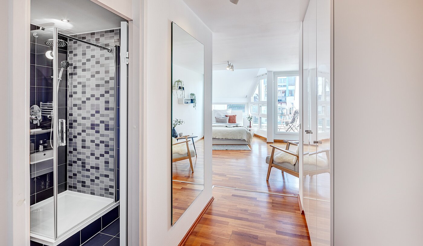 Appartamento a 1 camera | München-Maxvorstadt | 70165 | Flur mit Einbauten