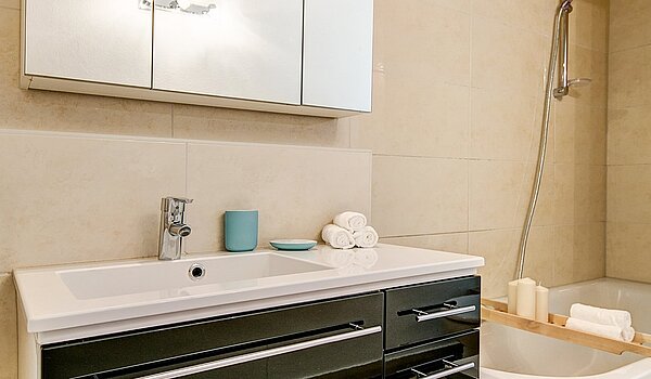 Appartamento a 4 camere | München-Maxvorstadt | 2011ML2 | ...Waschtisch und...