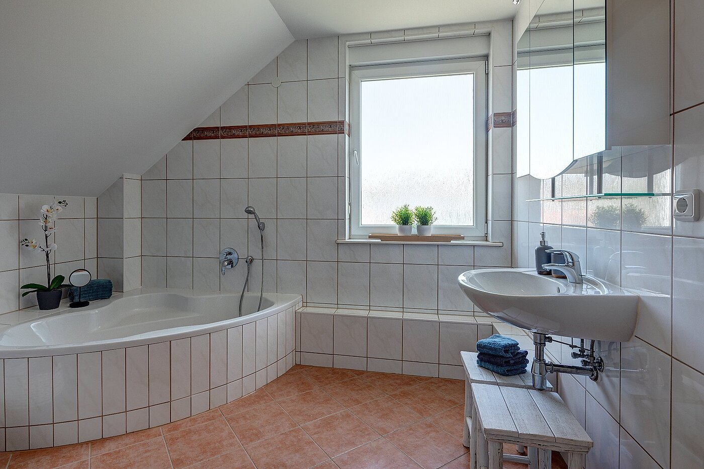 Appartamento a 5 camere | München-Aubing | 1804ML3 | Eckbadewanne