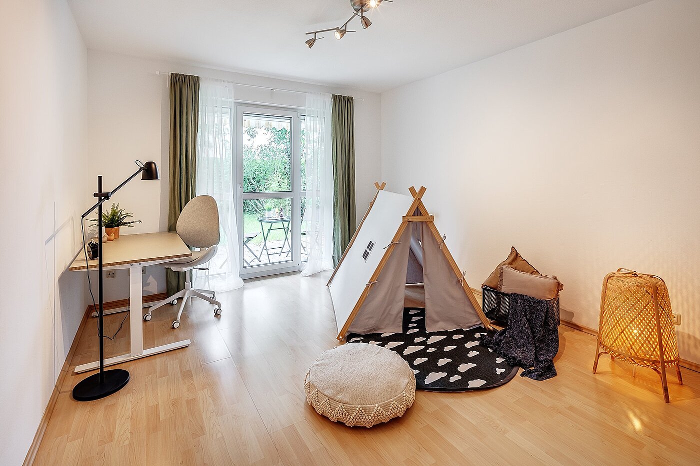 Appartamento a 3 camere | München-Hasenbergl | 2105ML10 | ... zum Garten