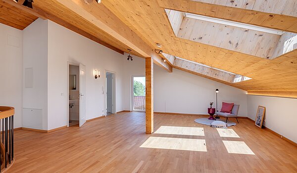 Proprietà speciale a 8 camere | 70406 | Zimmer 3 Dachgeschoss