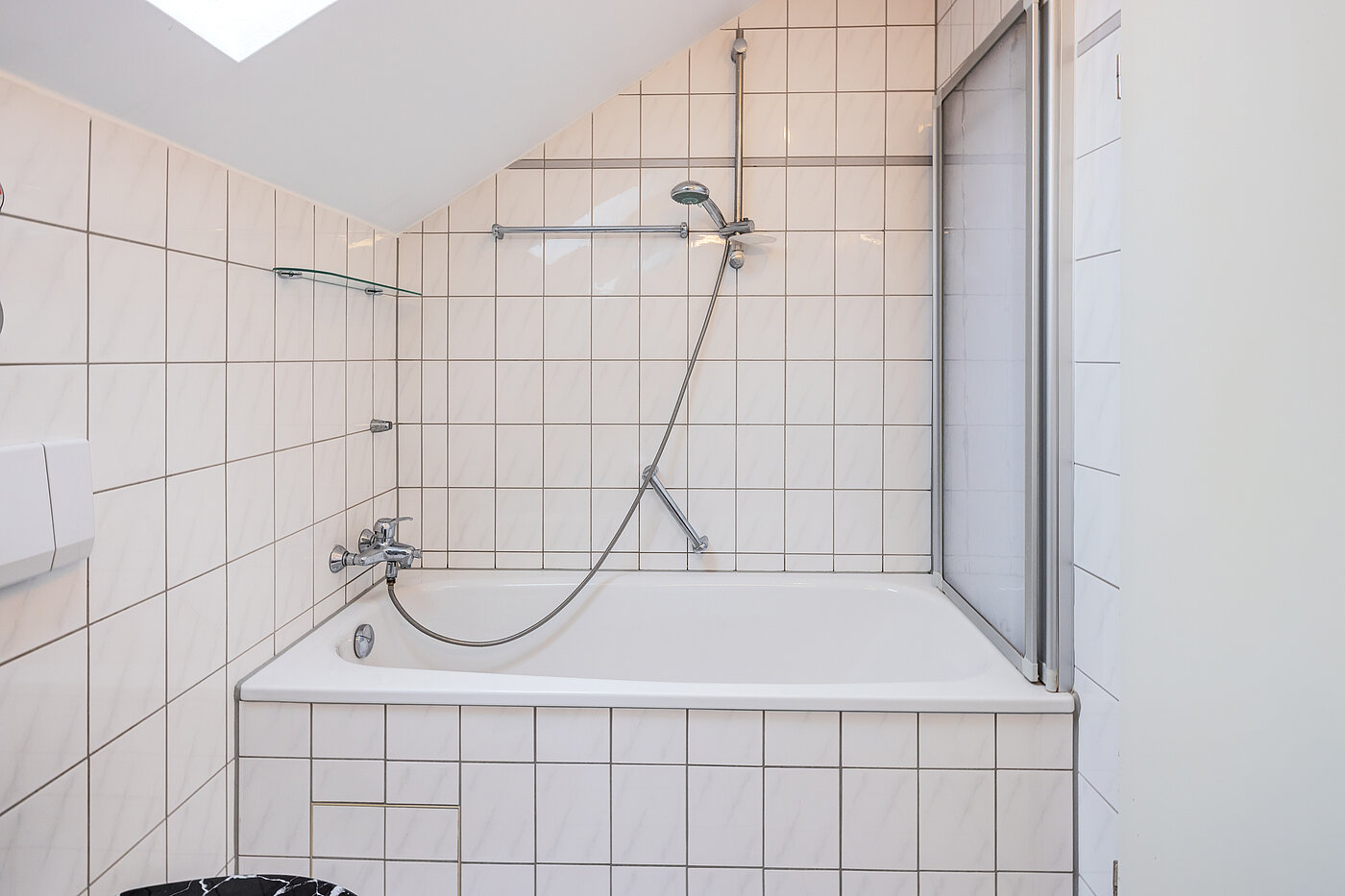 Appartamento a 2 camere | Poing | 70373 | ...Badewanne