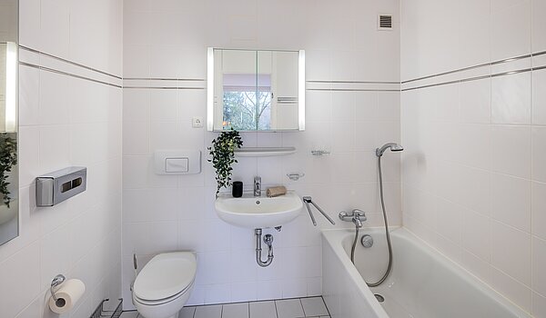 Appartamento a 3.5 camere | München-Bogenhausen | 70305 | Bad en Suite