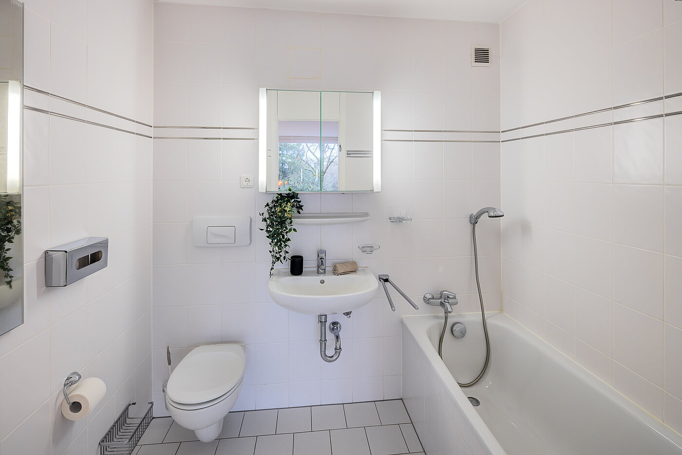 Appartamento a 3.5 camere | München-Bogenhausen | 70305 | Bad en Suite