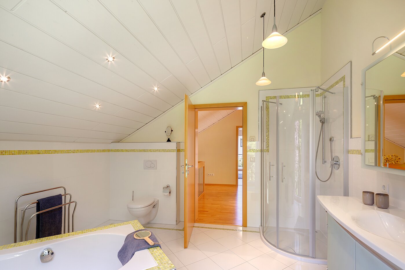 Casa indipendente a 5 camere | Icking | 70438 | ...und separater Dusche
