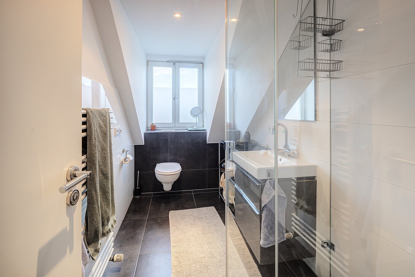 Appartamento a 5 camere | München-Neuhausen | 70140 | Separates Duschbad