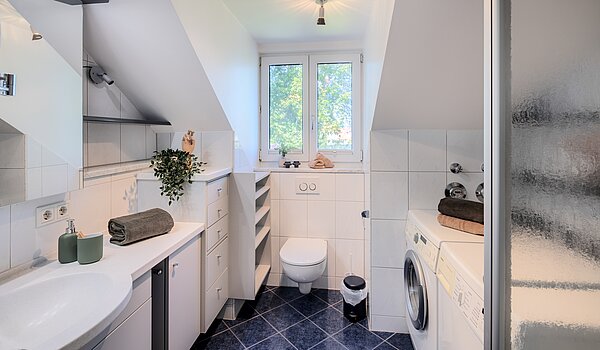 Appartamento mansardato a 3 camere | 70501 | Badezimmer mit