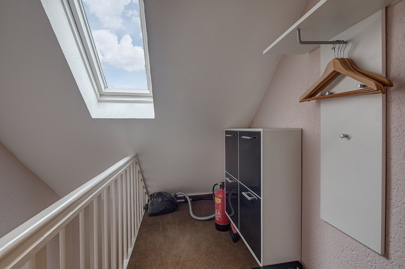Appartamento mansardato a 3 camere | München-Hasenbergl | 1803ML5 | Garderobe