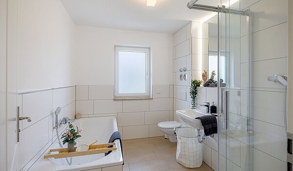 Proprietà speciale a 8 camere | 70406 | Bad 1 Obergeschoss