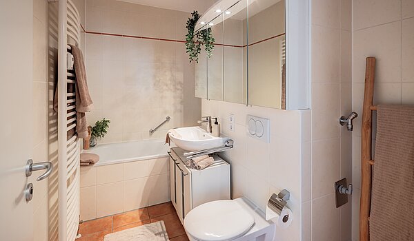 Appartamento a 2 camere | München-Bogenhausen | 70396 | Badezimmer...