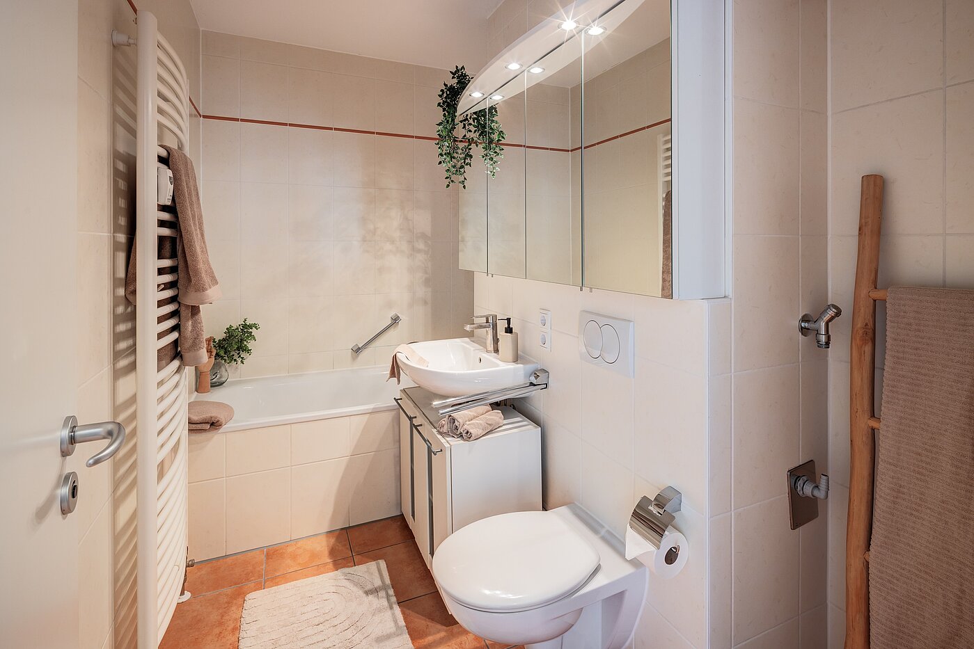 Appartamento a 2 camere | München-Bogenhausen | 70396 | Badezimmer...