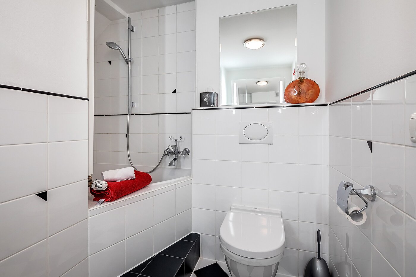 Appartamento a 2 camere | München-Isarvorstadt | 70089 | Badezimmer mit Wanne