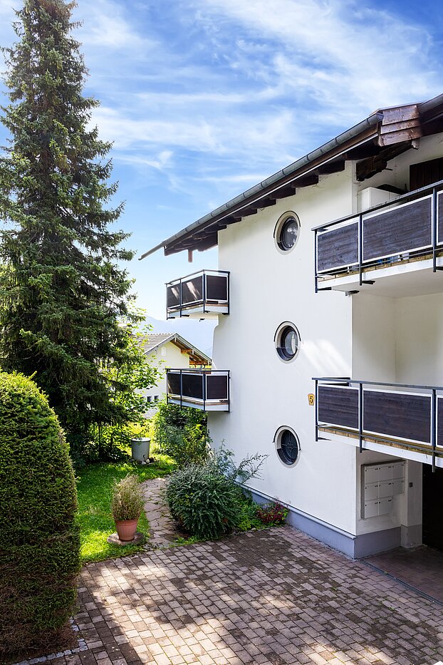 Mehrfamilienhaus a 10 camere | Bad Wiessee | 70212 | von Norden