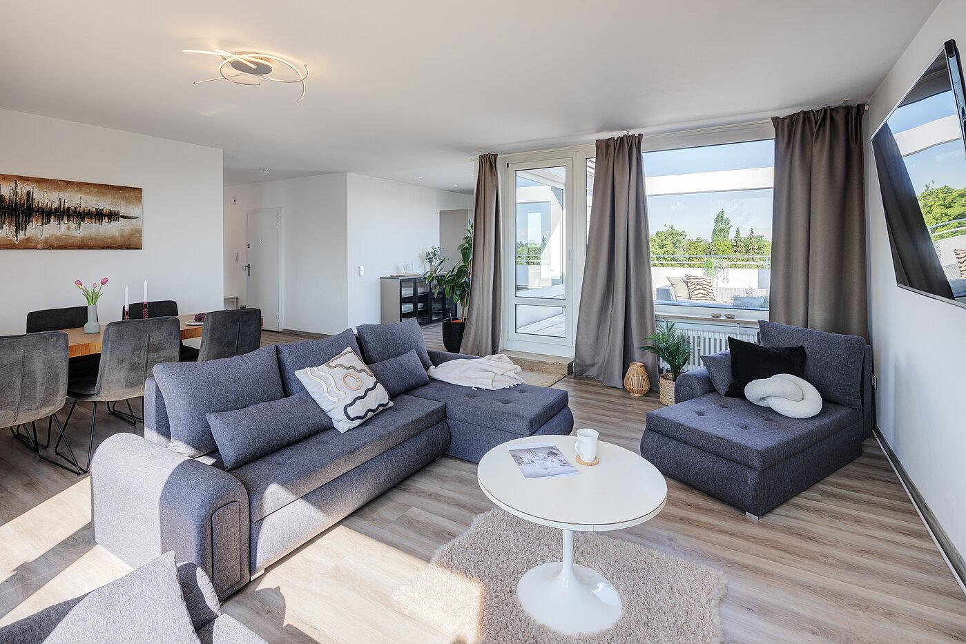 Terrassenwohnung a 3.5 camere | München-Berg am Laim | 123456 | Couch