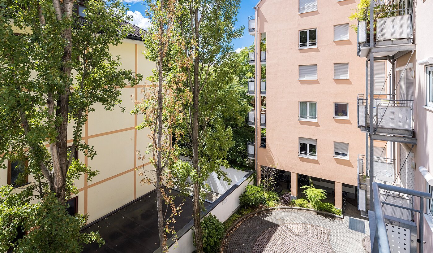 Appartamento a 1 camera | München-Maxvorstadt | 2206ML5 | ...begrünten Innenhof