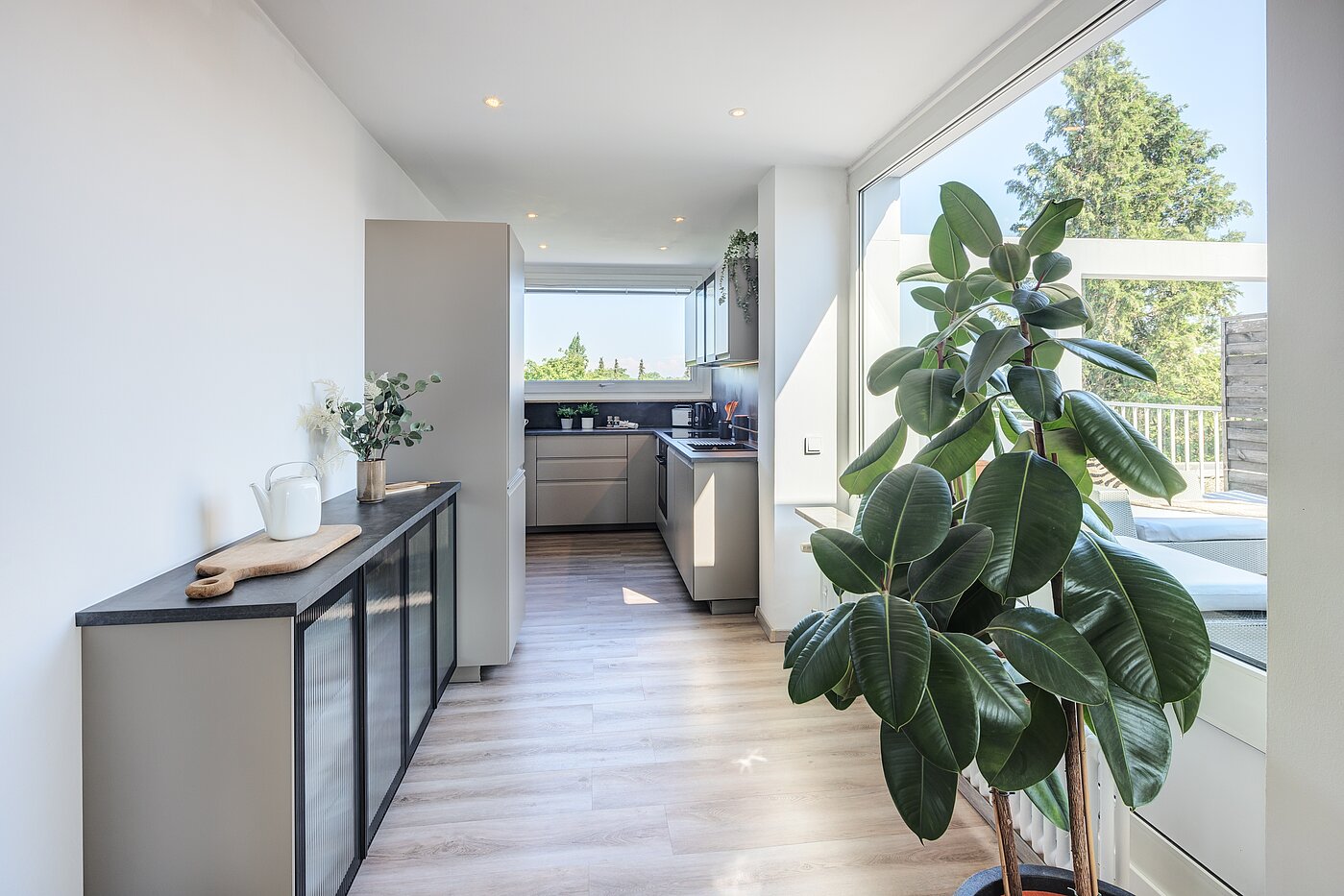 Terrassenwohnung a 3.5 camere | München-Berg am Laim | 70451 | Zugang zur Küche
