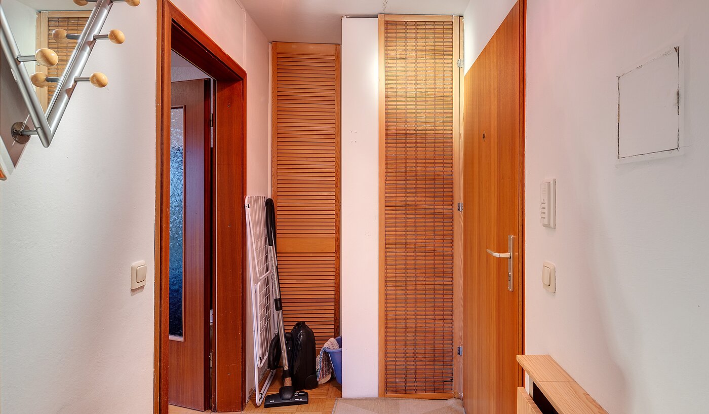 Appartamento a 1 camera | Ottobrunn | 2301ML1 | Flur mit Abstellraum