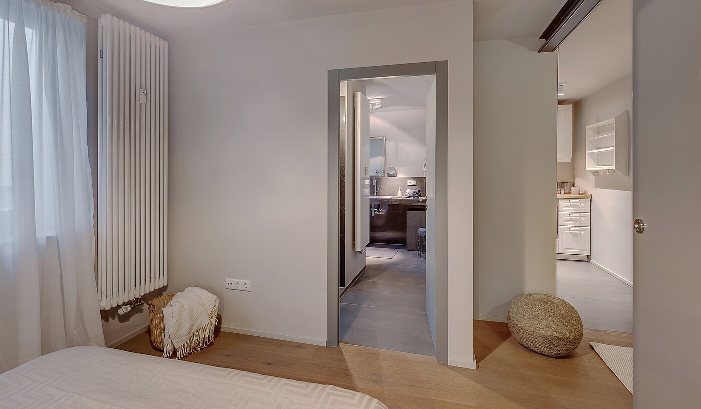 Piano rialzato a 2 camere | München-Lehel | 2012ML1 | ...und Zugang zum Bad