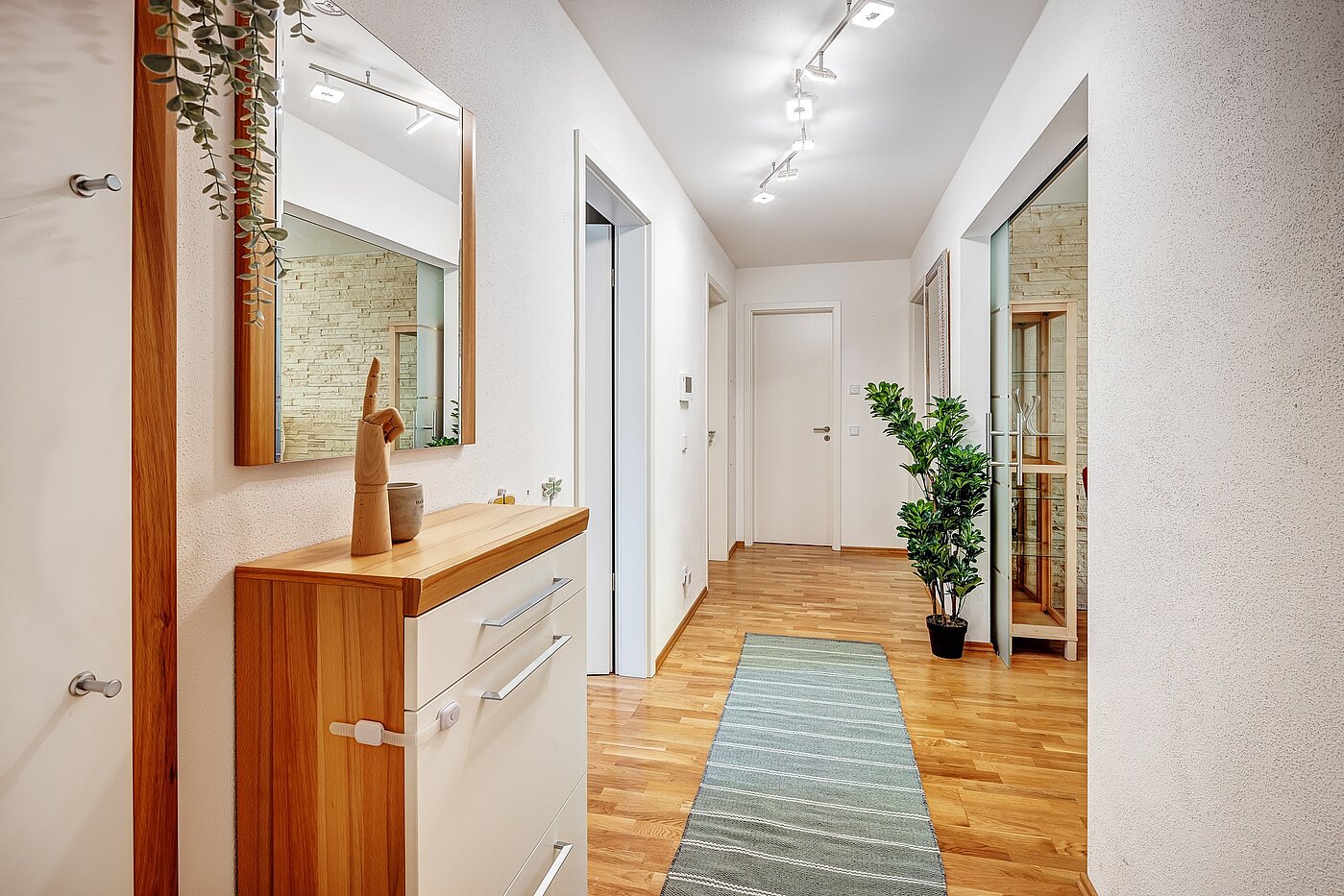 Appartamento al piano terra a 3 camere | Wolfratshausen | 2208ML1 | Schöner Eingangsbereich
