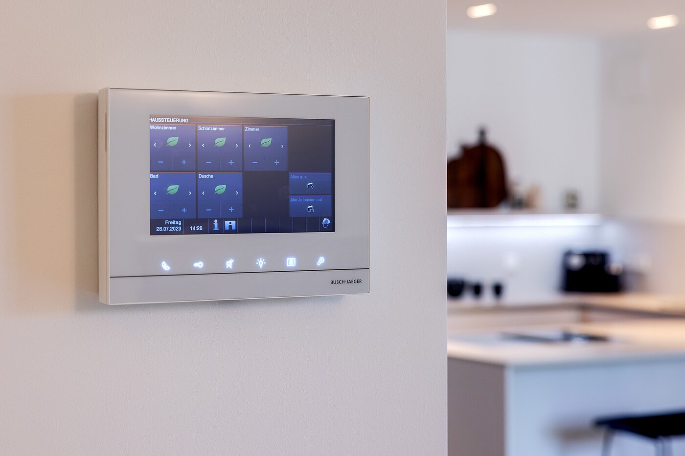 Appartamento a 3 camere | 70046 | Smart Home System