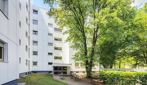 Appartamento a 2 camere | München-Hadern | 704101 | Außenansicht zur Eingangsseite