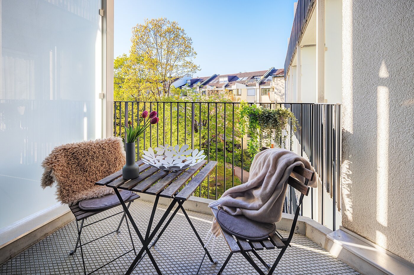 Apartment a 1.5 camere | München-Bogenhausen | 70378 | ...auf dem Balkon...