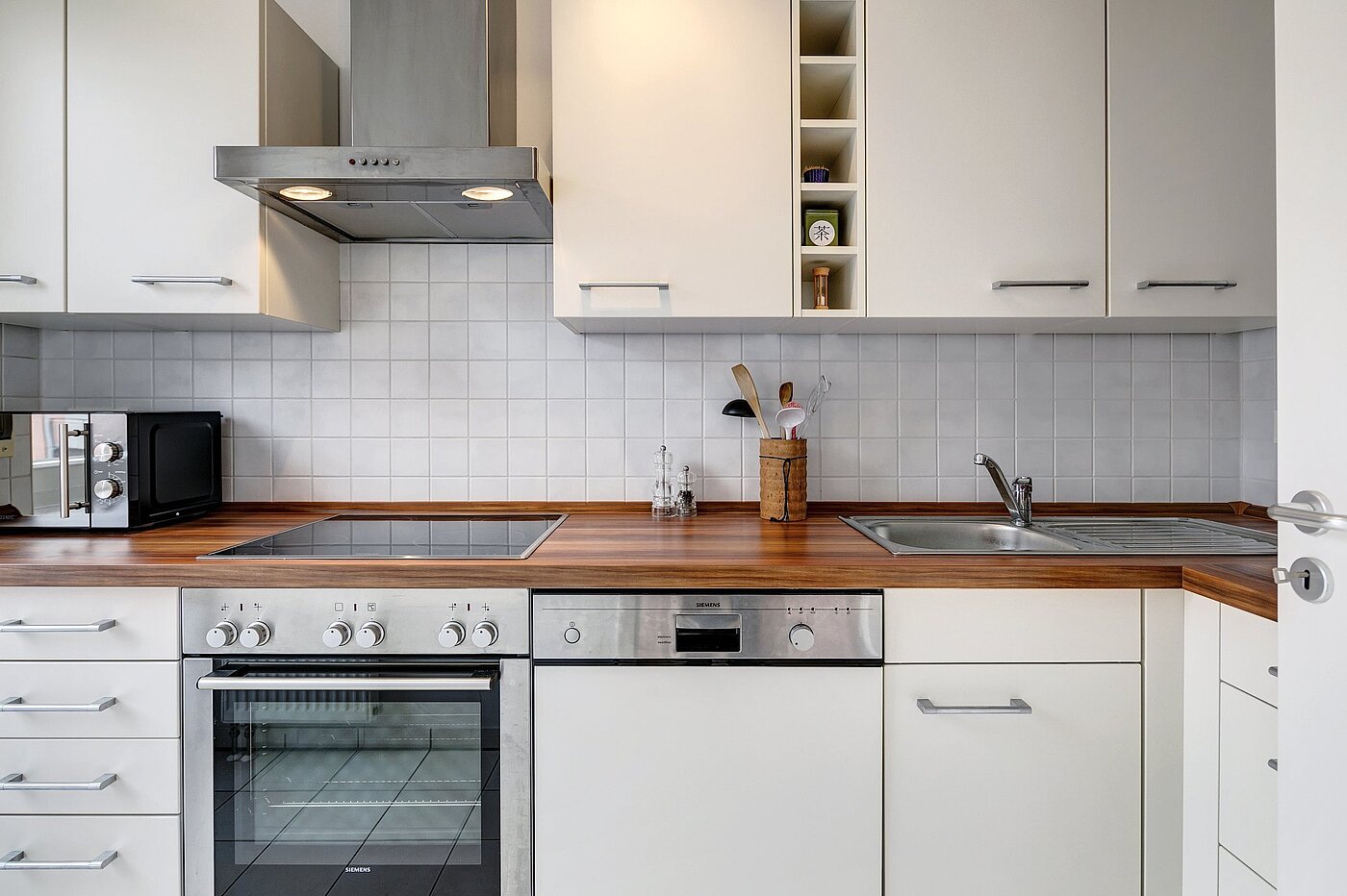 Appartamento a 2 camere | Haar | 2007ML7 | ...zur hellen Einbauküche...