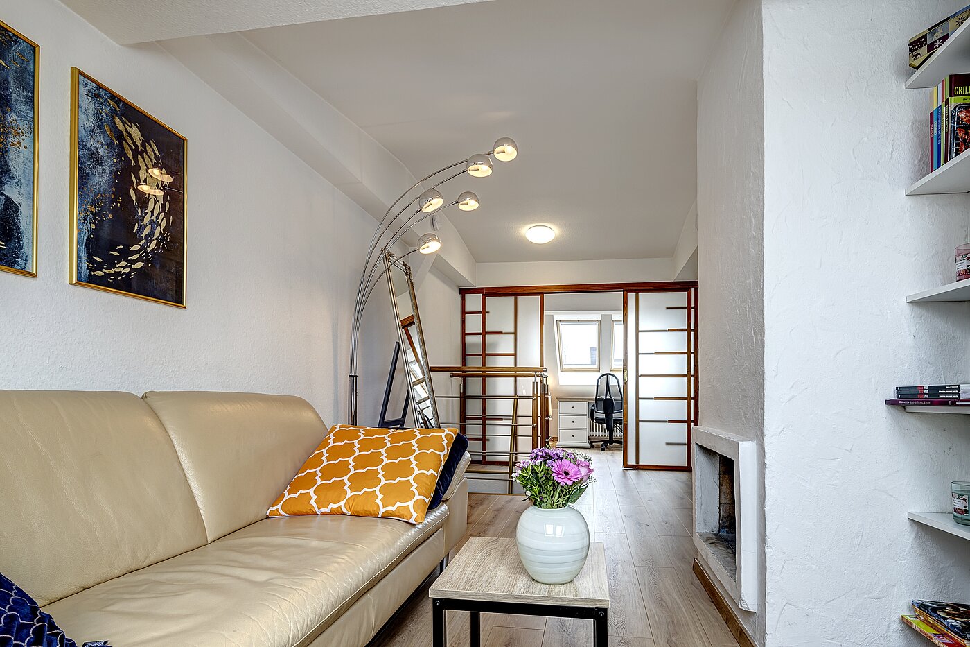 Appartamento mansardato a 4.5 camere | München-Ludwigsvorstadt | 70461 | Wohnen / Essen