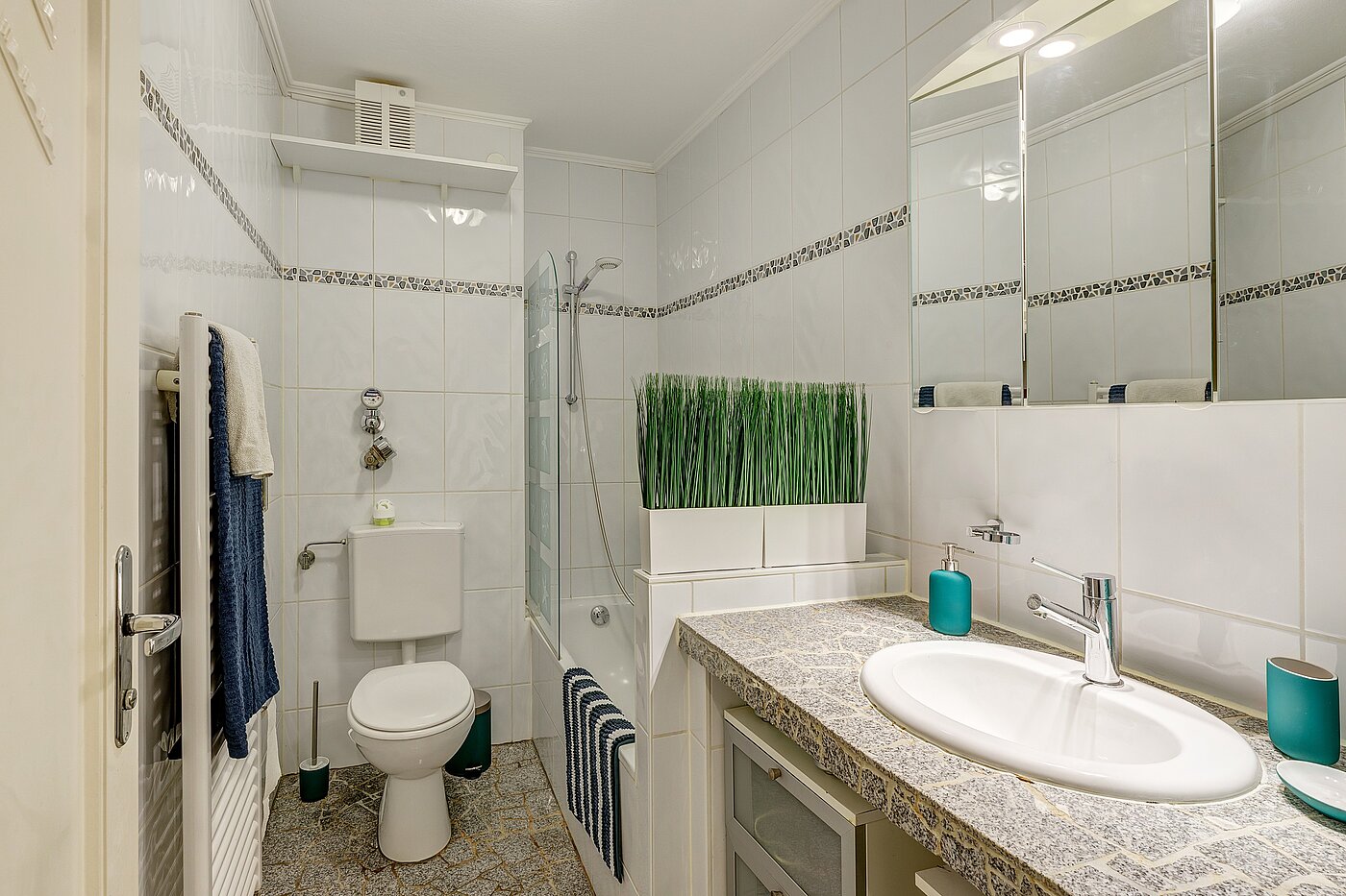 Appartamento a 2 camere | München-Milbertshofen | 701801 | ...mit Badewanne